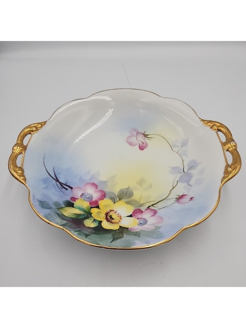 VINTAGE NIPPON SERVING BOWL WITH RETICULATED HANDLES HAND PAINTED FLORAL DESIGN